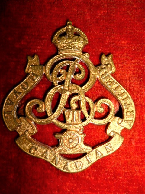 MS10 - Edward VII Royal Canadian Artillery Cap Badge